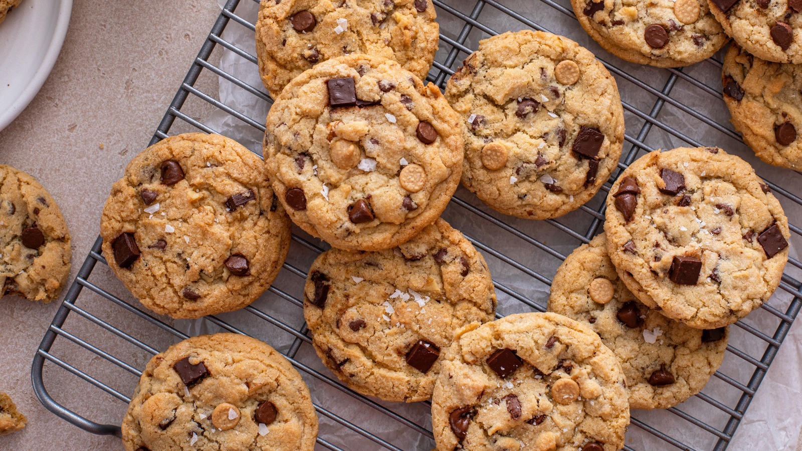 For Better Cookies, Mix Baking Soda And Powder