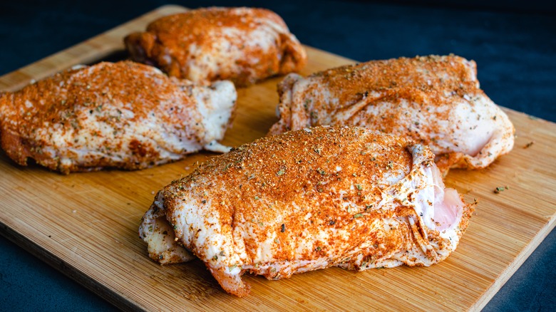 chicken coated with a dry seasoning mix