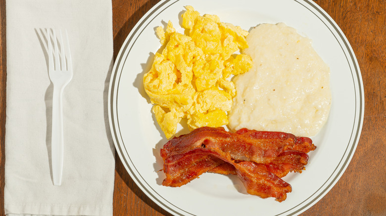 Grits with eggs and bacon