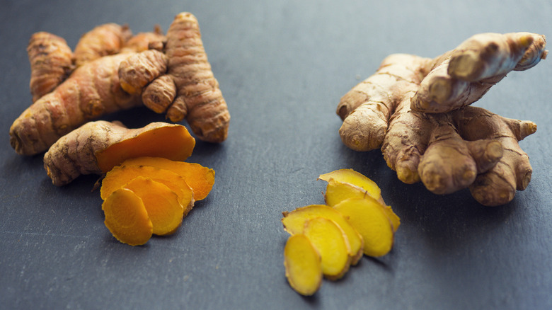 Close up of ginger and turmeric roots