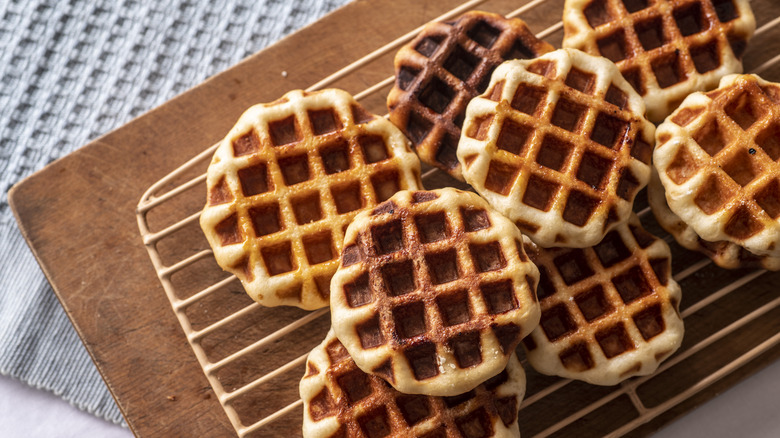 round waffles on cooling rack