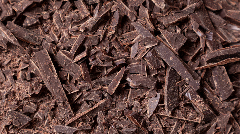 Pile of roughly chopped chocolate