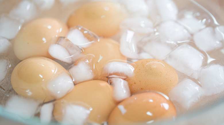 eggs in ice bath