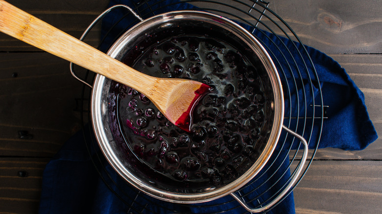 Blueberry compote in pot