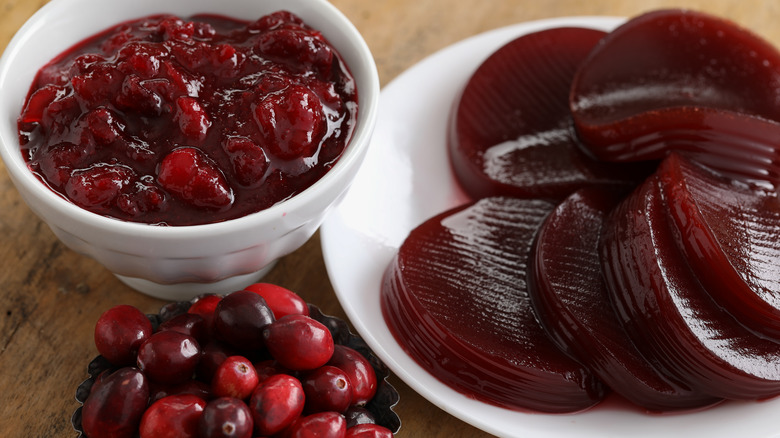 Canned and whole berry cranberry sauce