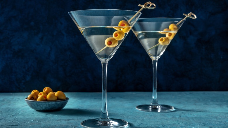 vodka martinis with olives