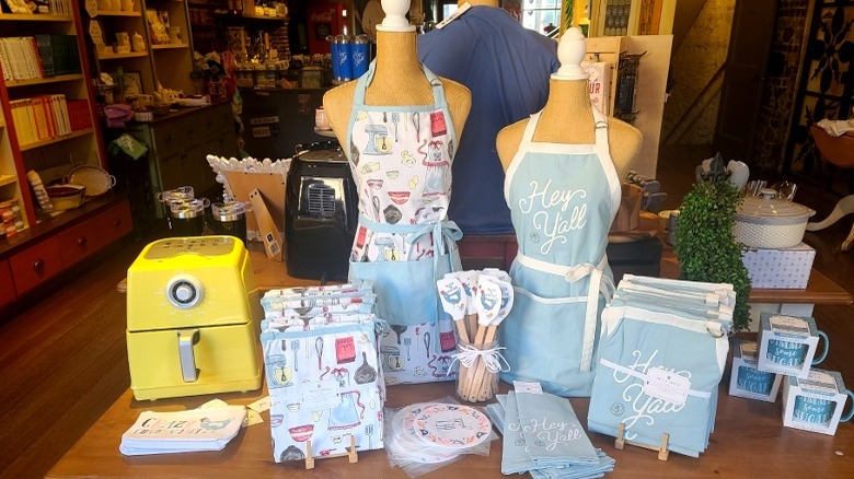 Kitchen items display in Paula Deen Retail store