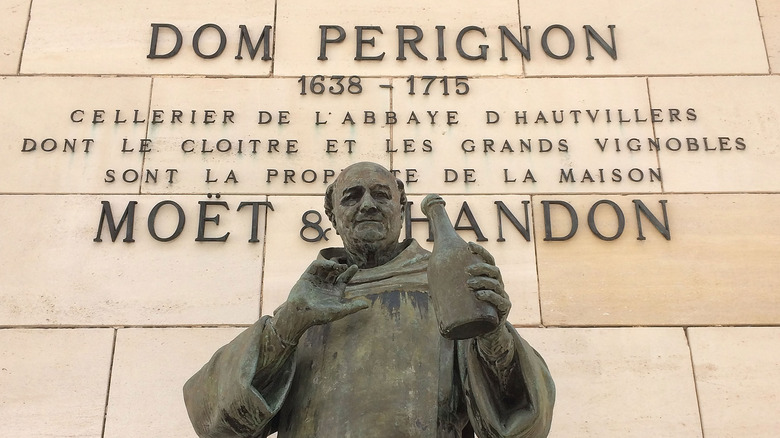 Statue of Dom Perignon with epitaph