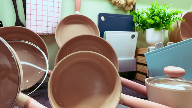 Pink ceramic coated pan set