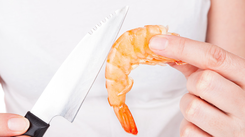 deveining shrimp