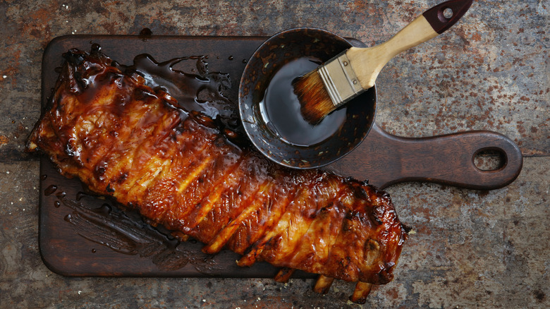 Glazed pork ribs