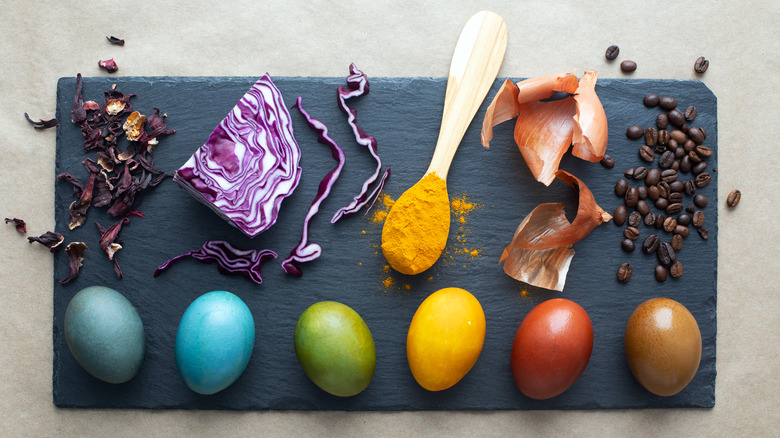 Eggs and natural dyes