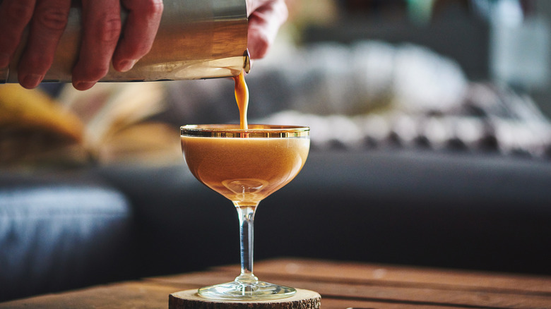 Pouring espresso martini