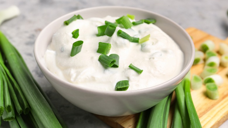 sour cream with chopped chives