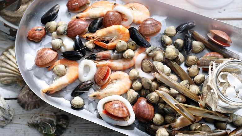 Assorted chilled clams and shellfish