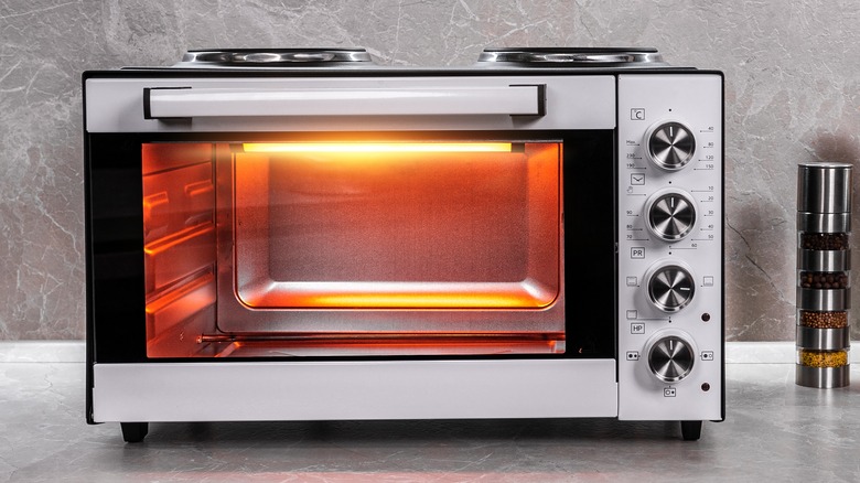 working toaster oven on kitchen counter