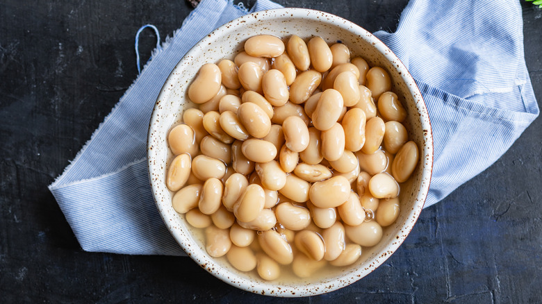 Canned white beans in a bowl