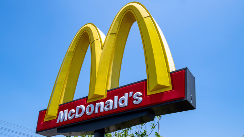 2024 May 30: Panorama City, CA. McDonalds, McDonald's burger fast food restaurant. Sign, logo, angle view