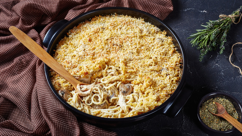 Roasted turkey breast tetrazzini with breadcrumbs