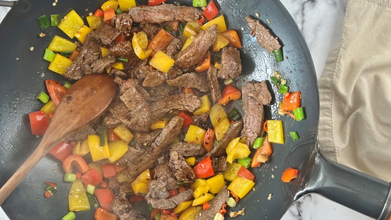 beef and pepper stir-fry