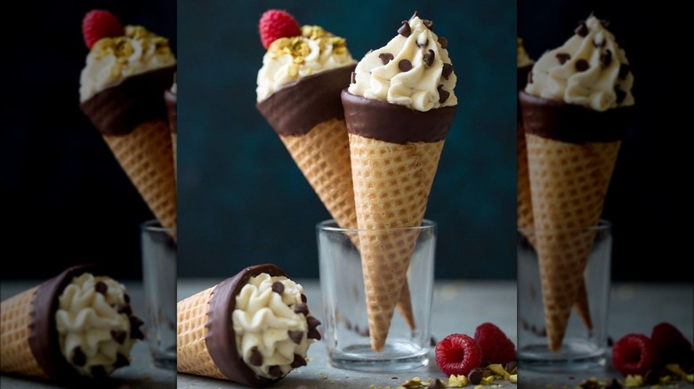 cannoli ice cream cones