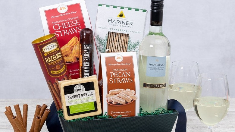 Gourmet Gift Baskets wine set