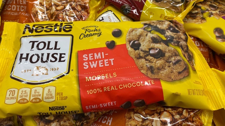 Bag of Nestle Toll House chocolate chips 