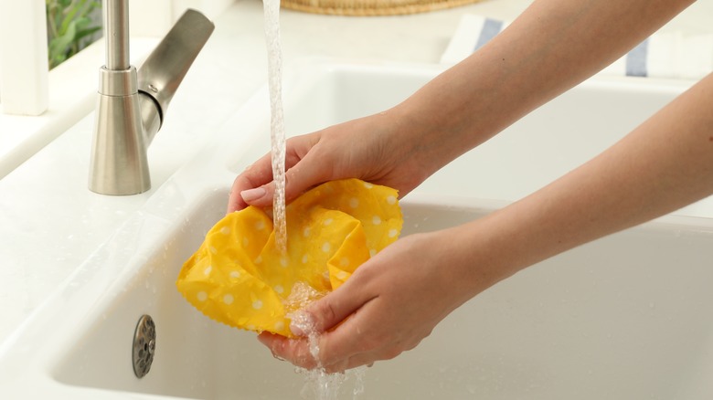 Washing beeswax wrap in sink