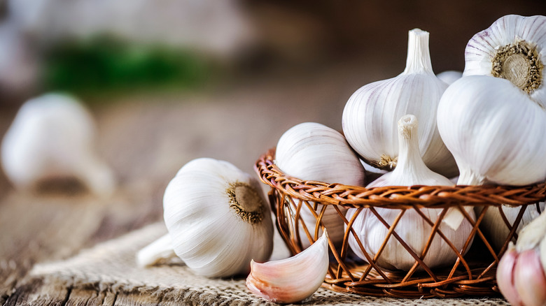Garlic bulbs in a basket