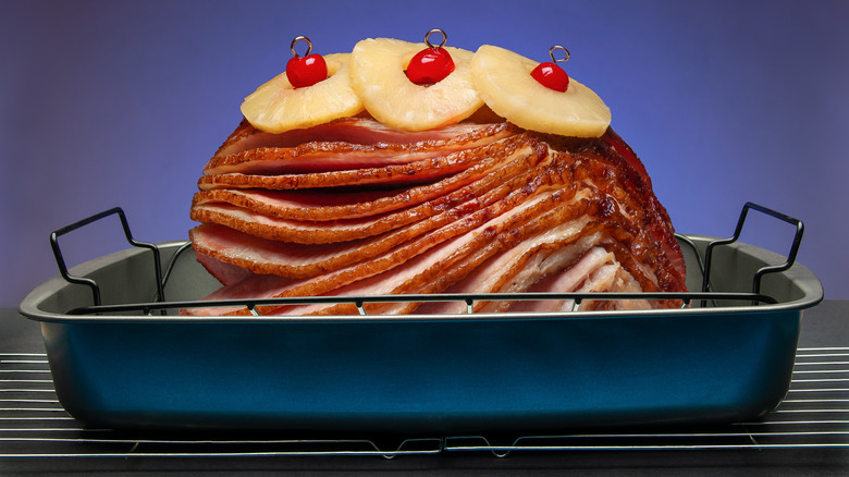 pineapple baked ham on roasting tray