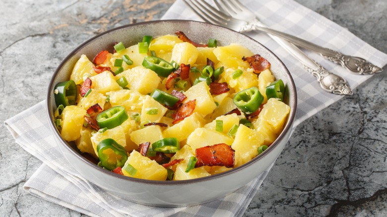 potato salad with jalapenos and bacon