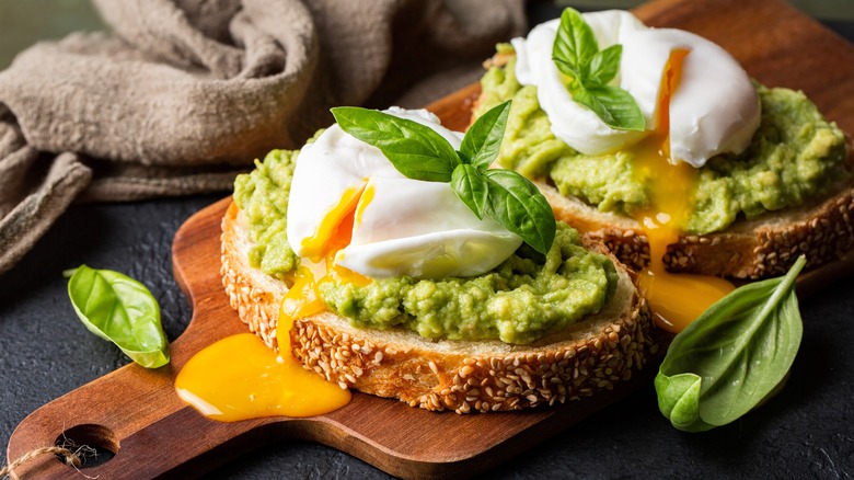 Poached egg with avocado on toast
