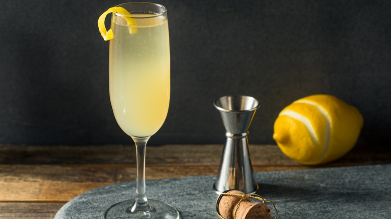 French 75 cocktail