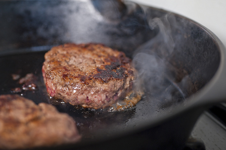 How to Grill a Burger with a Cast Iron Skillet