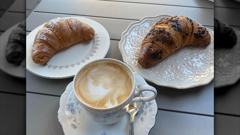 Coffee and pastries at Pastitalia
