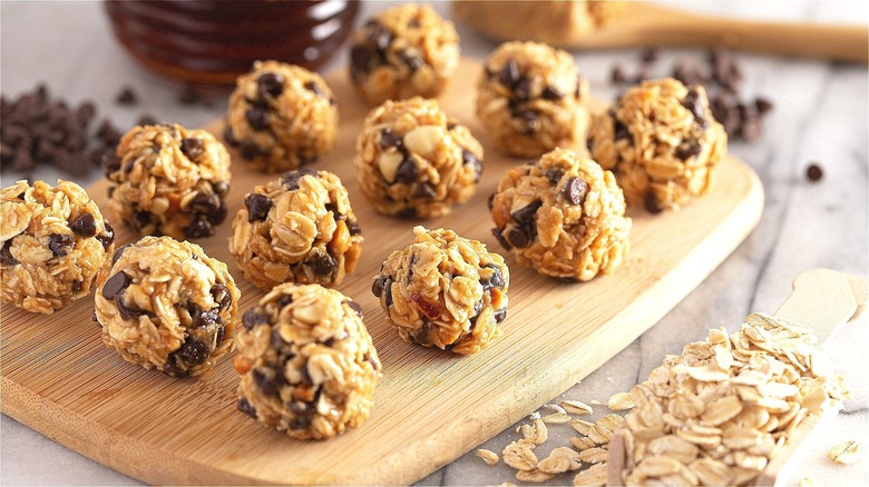 No-bake cookie balls made with oats, honey, and chocolate chips