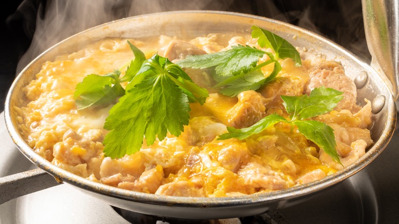 chicken and egg in oyakodon pan