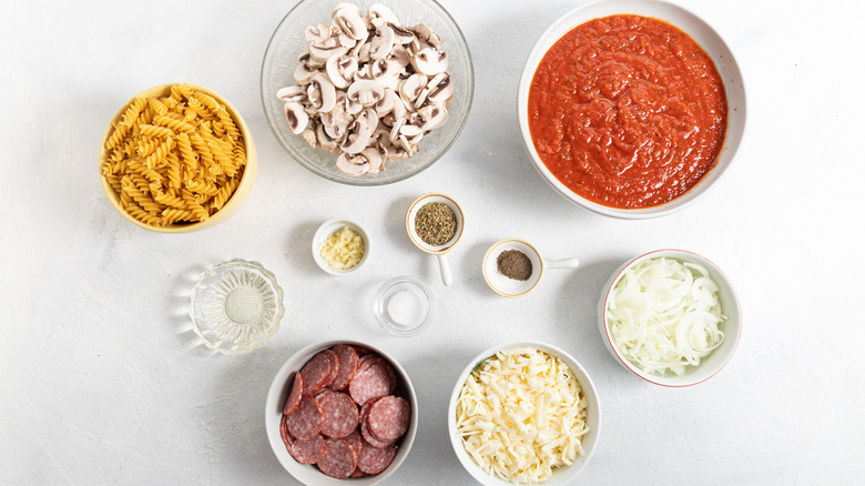 Ingredients for pepperoni pizza pasta bake recipe