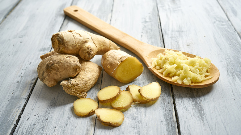 Whole, ground, and sliced ginger