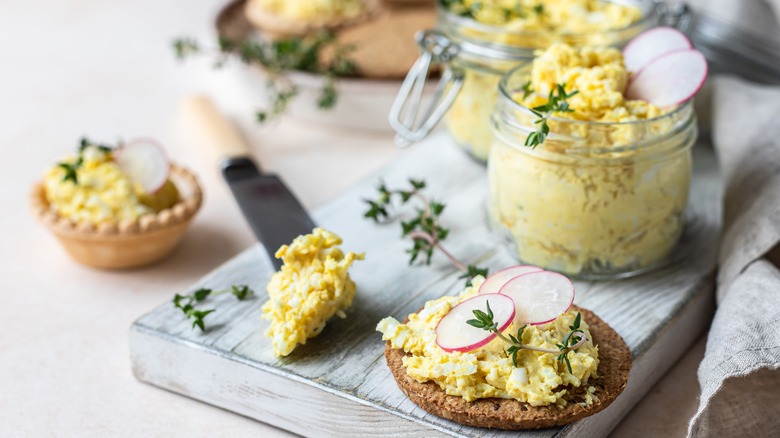 egg salad served with crackers
