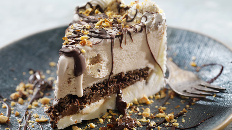 Cookie dough ice cream cake with peanut and chocolate drizzle