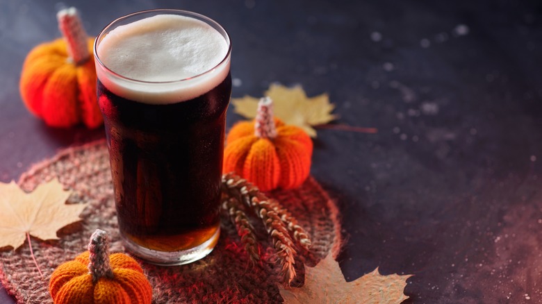 glass of pumpkin beer