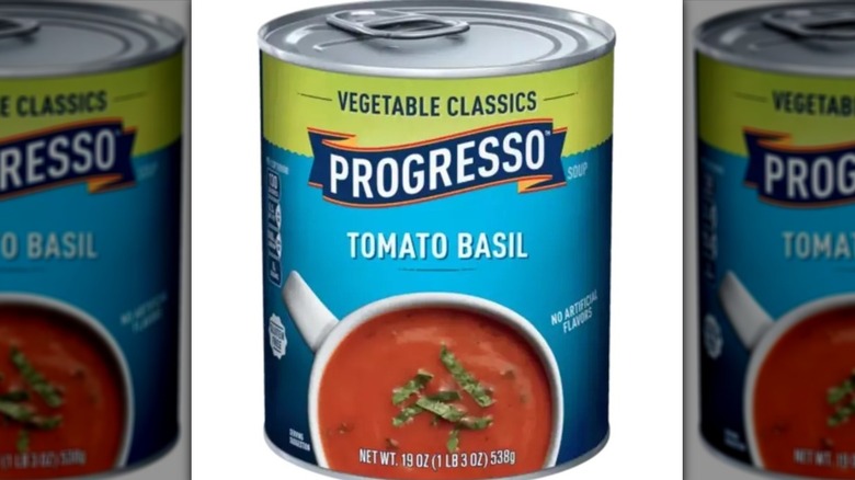 Progresso Tomato Basil soup can