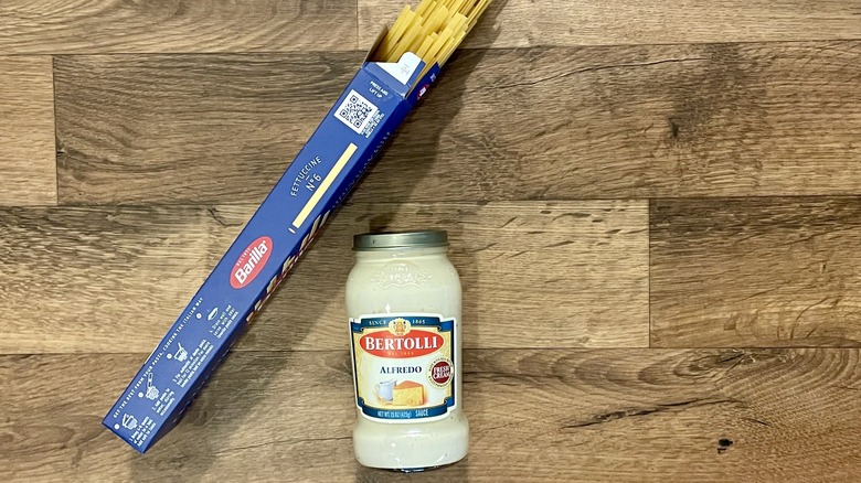 Bertolli Alfredo Sauce 