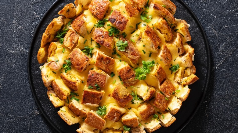 cheesy pull-apart bread