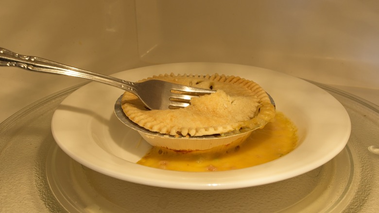 chicken pot pie in microwave