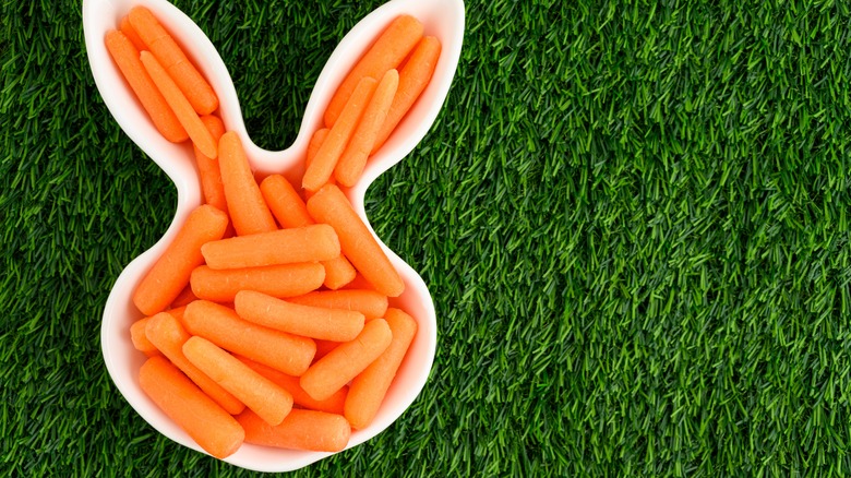 Baby carrots in Easter Bunny-shaped bowl