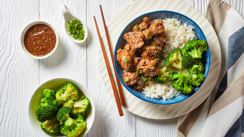 Sesame chicken with steamed broccoli