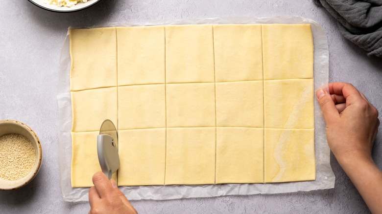 Cutting dough into squares