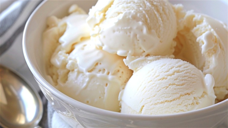 Vanilla ice cream in a bowl